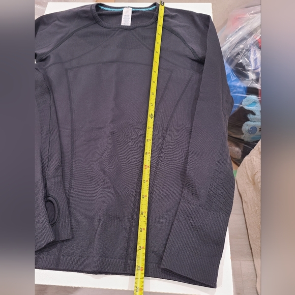 Ivivva Long Sleeve - Picture 2 of 5